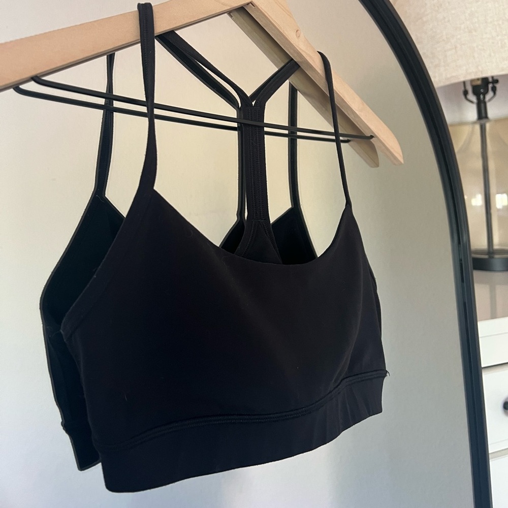 Lululemon flow Y nulu sports bra size 6